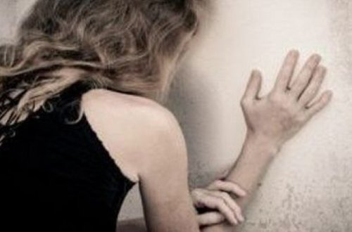 Bakıda keçmiş həyat yoldaşını küçənin ortasında döydü