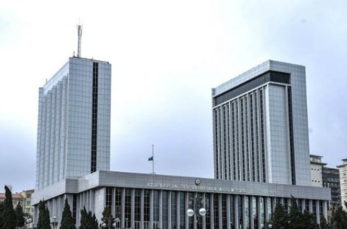 Nümayəndəlik institutu ilə bağlı qanun layihəsi qəbul edildi