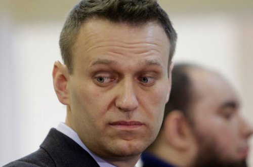 Navalnı Putini məhkəməyə verməyə hazırlaşır