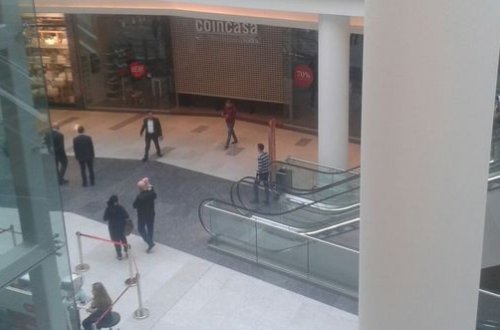 “Gənclik Mall”ı su basdı – FOTO
