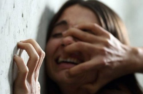 “Ona 13 yaşım və bakirə olduğumu dedim”