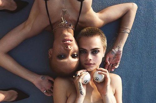 Jurnal üçün soyundu - fotolar