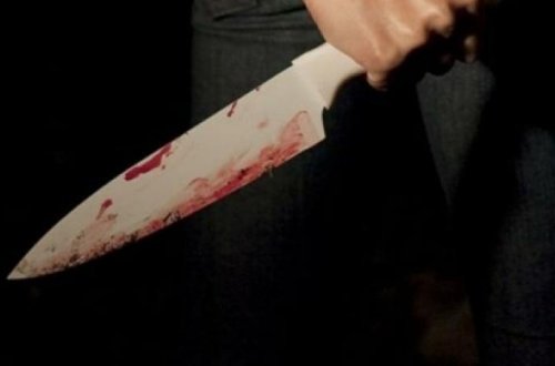 Qaradağda bıçaqlanma