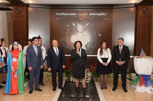 Nəsimi rayon məktəbliləri növbəti dəfə 