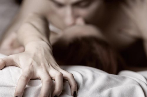 Böyrəyində daş olan kişilərə TÖVSİYƏ: Sekslə məşğul olun