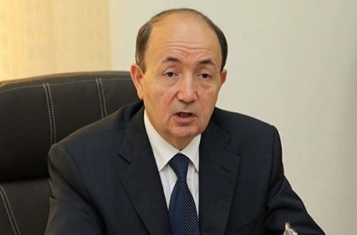 Fikrət Məmmədovdan etiraf: Dustaqların qaçması problemin olduğunu göstərir