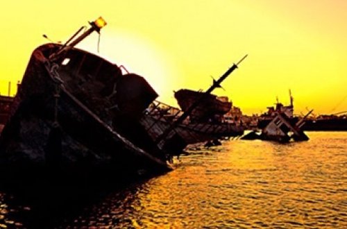 Orinoko çayında gəmi qəzası olub - Ölən və itkin düşənlər var