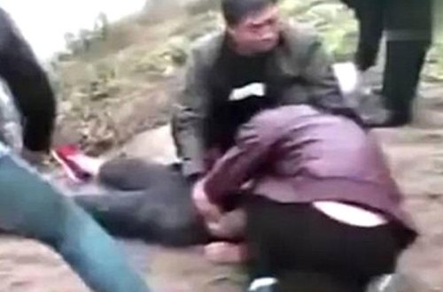 Gələcək gəlinini görən qadın İNTİHAR ETDİ - ŞOK TƏFƏRRÜAT - VİDEO