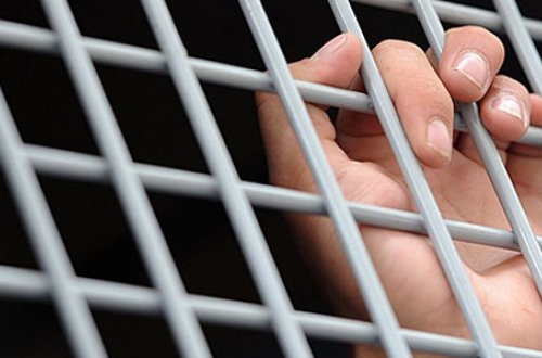 472 il azadlıqdan məhrum edildi