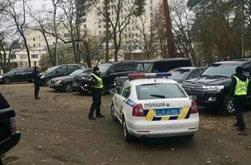 Kriminalların “sxodka”sına basqın: 60 avtoritet saxlanıldı