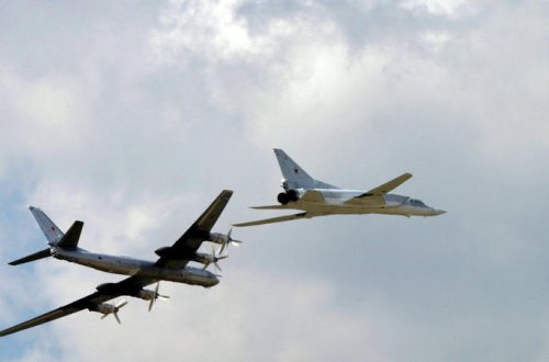 Rusiya İŞİD-in mövqelərini darmadağın etdi - VİDEO