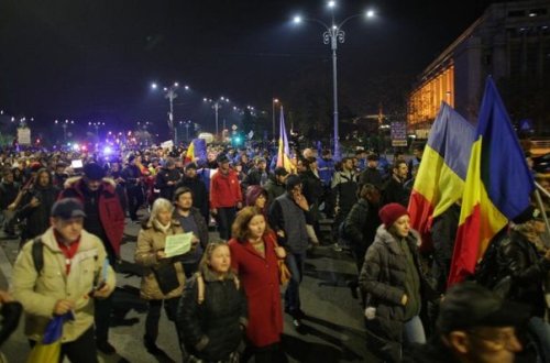 Rumıniyada yeni qanun layihəsi kütləvi etirazlarla qarşılandı - VİDEO