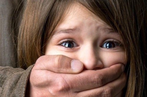 9 yaşlı qız atalığından hamilə qaldı - FOTO