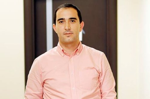 Jurnalist atasının ölümünə görə 166 minlik iddia qaldırdı