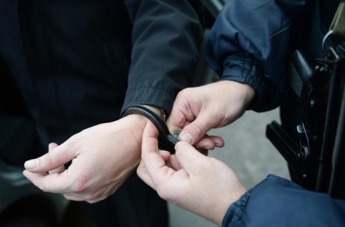 “Xeyirxah” biznesmen məktəbli qızları necə aldadırdı? - 3 il ərzində… - ŞOK