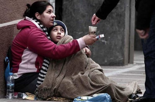 Sabiq polis rəisi: Bakı küçələrində elə adamlar dilənir ki, villaları var