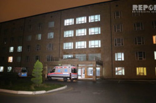 Abşeronda kişi naməlum şəxsə telefonunu vermədiyinə görə bıçaqlanıb - FOTO