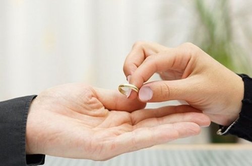 Azərbaycanda boşanmalara qarşı dövlət proqramı varmı?