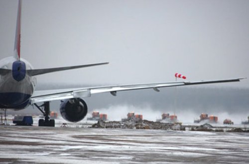 Moskvada reyslər təxirə salınır - Qar-çovğun səbəbindən
