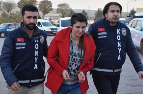 Azərbaycanlı qadın türk sevgilisinə 7 bıçaq vurdu - Video