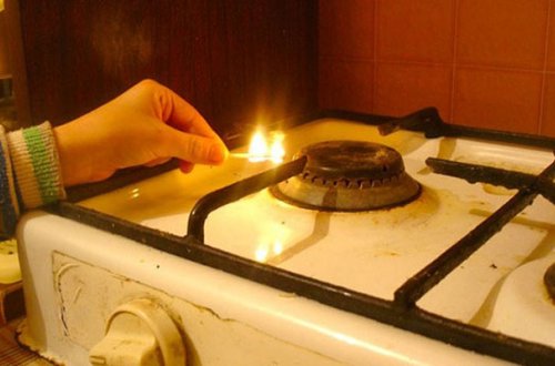 Ər arvad dəm qazından zəhərləndi