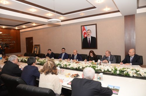 Türkiyə Respublikası İzmit Bələdiyyəsinin nümayəndə heyəti Nəsimi rayon İcra Hakimiyyətində oldular