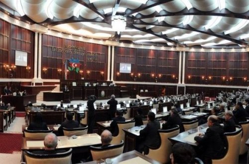 Deputatların mandatdan məhrum edilməsi qaydası dəyişdirilir
