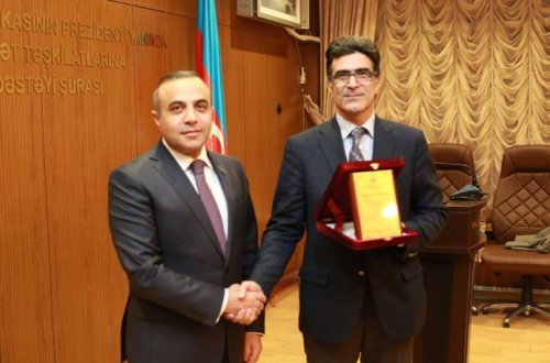 Azay Quliyev Sahib Məmmədovu təbrik etdi – FOTOLAR