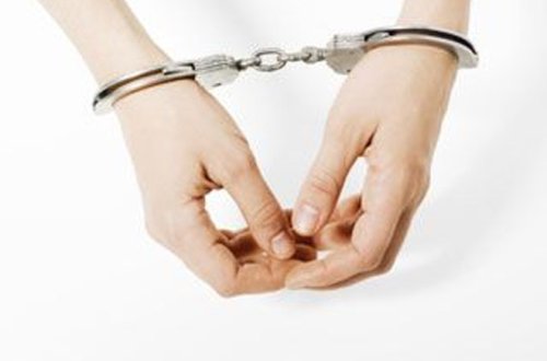 ABŞ-da 28 yaşlı erməni qadın saxta nigahların təşkilinə görə həbs edilib