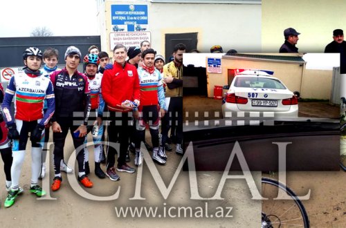 DYP-də növbəti biabırçılıq - BU DƏFƏ PEŞƏKAR VELOSİPEDÇİLƏRİ CƏRİMƏ MEYDANÇASINA APARDI VƏ...  -  VİDEO+FOTOLAR