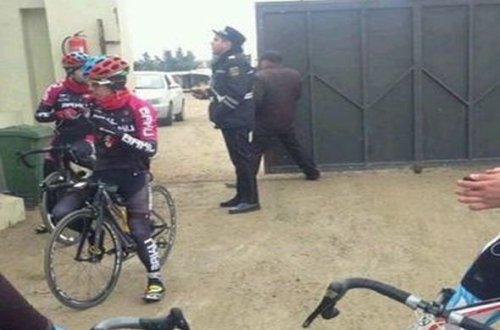 Kim haqlıdır? Velosipedçilər, yoxsa polis? – ŞƏRH