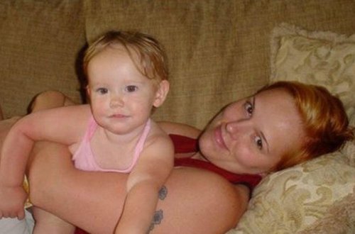 Qardaş 4 yaşlı bacısını öldürdü - İki övladdan biri qəbrə, biri həbsxanaya... - FOTO