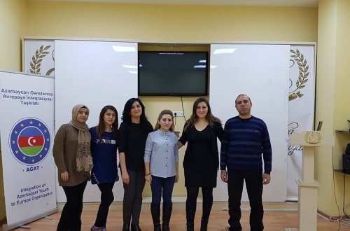 AGAT “Sosial Mediada gənclərin fəaliyyətinin qurulması” adlı seminar həyata keçirib