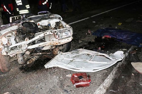 Ağsu aşırımında maşın aşıb, sürücü ölüb - Arvadıyla qızı ağır yaralanıb