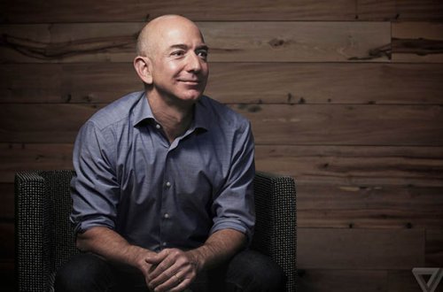 Dünyanın ən zəngin adamı oldu - Fotolar