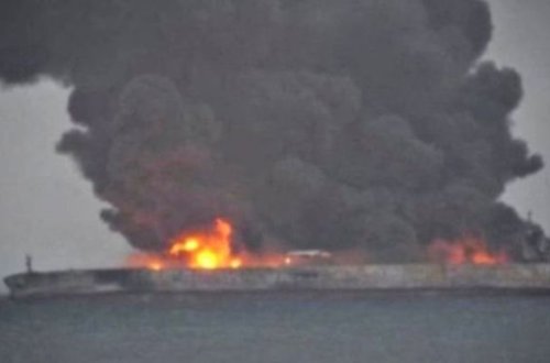 Çinin sahillərində neft tankeri partlayıb - 31 nəfərdən xəbər yoxdu