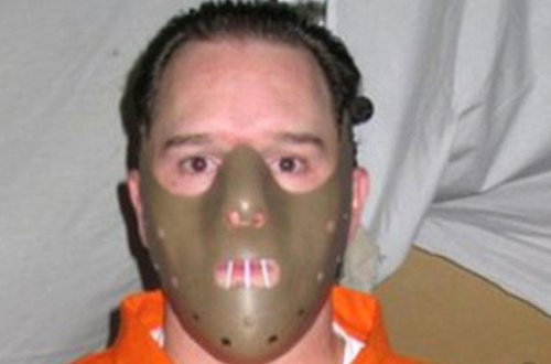 Qızları yeyən 60 yaşlı manyak həbsdən çıxdı - Şok iddia ailələri qorxuya saldı - VİDEO - FOTO