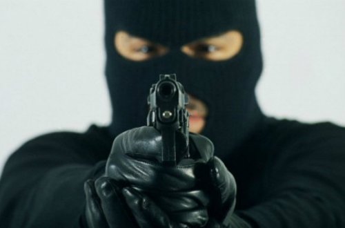 Bakıda banka silahlı basqın edənin kimliyi bəlli oldu — TƏFƏRRÜAT / YENİLƏNİB