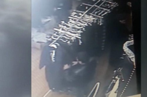 Bakıda oğurluq anı kameraya düşdü - VİDEO