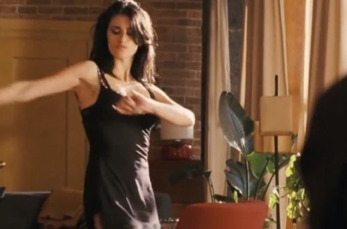 Hollivud aktrisası ləzginka oynadı - VİDEO