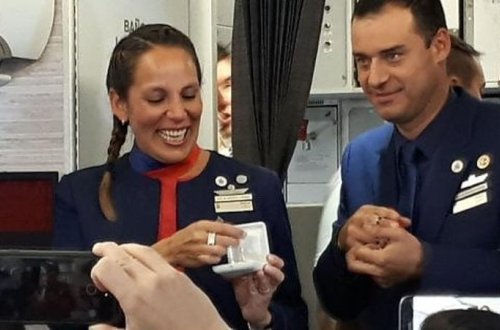 Cütlük təyyarədə evləndi – FOTOVİDEO