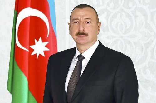 Prezident İlham Əliyev Silahlı Qüvvələr haqqında qanunun tətbiqi barədə fərman imzalayıb