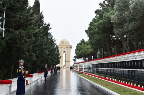 20 Yanvar: müasir tariximizin şəhid qanı ilə yazılmış hünər səhifəsi - FOTOKOMPOZİSİYA
