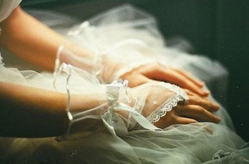 Toy günü biabırçılıq oldu, oğlanın ailəsi gəlini qovdu - FOTO