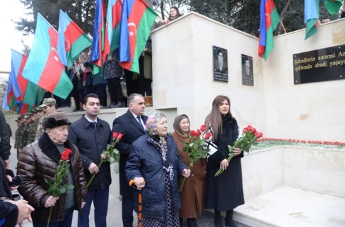 Nəsimi rayonunda xatirə guşəsinin açılış mərasimi keçirilib