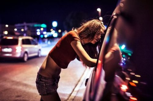 Türkiyədə “fahişə” əməliyyatı: Azərbaycanlı qadınlar ələ keçdi