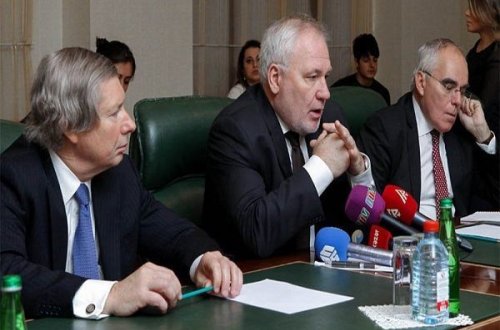 Həmsədrlər regiona gəlir