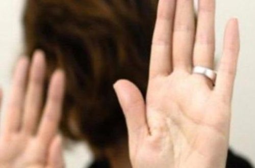 Bu kişiyə ata demək olarmı? - Azərbaycanda ailə faciəsi - VİDEO