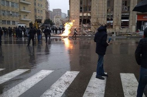 Bakıda baş vermiş partlayışda xəsarət alan şəxsin görüntüsü yayıldı - VİDEO