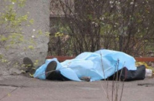 Mingəçevirdə küçədə kişi meyiti tapılıb